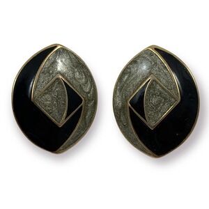 70's TRIFARI signed black and gold enamel geometric earrings